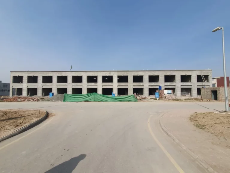 Construction of 25x Commercial Units at Behria Orchad Lahore